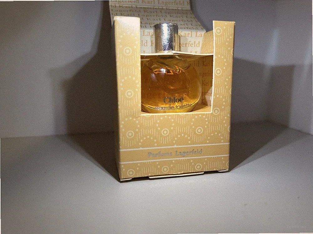 Chloe Eau de Toilette Women’s 1/8 fl oz Mini Splash New In Box Rare Perfume