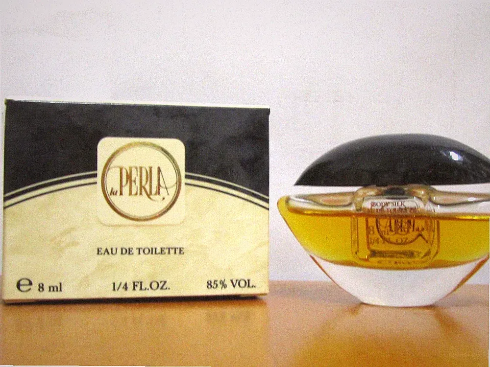 La Perla Mini Perfume Women 1/4 oz / 8 ml Eau de Toilette Splash Miniature