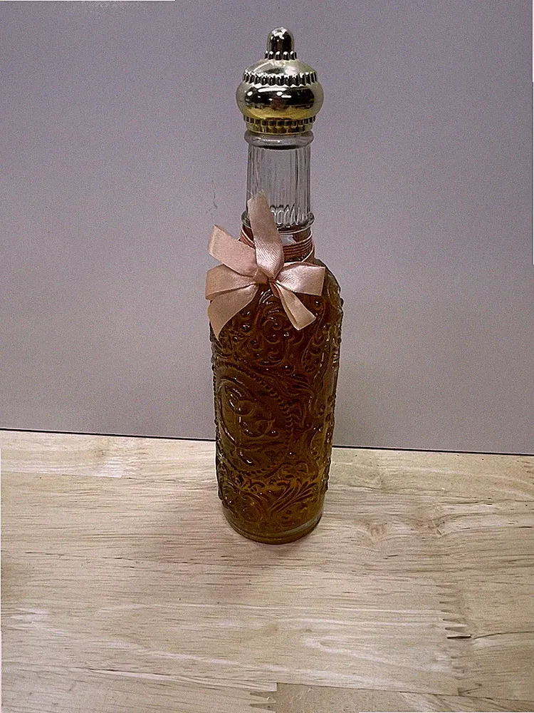 VTG AVON California Perfume 1979 Trailing Arbutus Eau De Toilette 8 Fluid Ounce